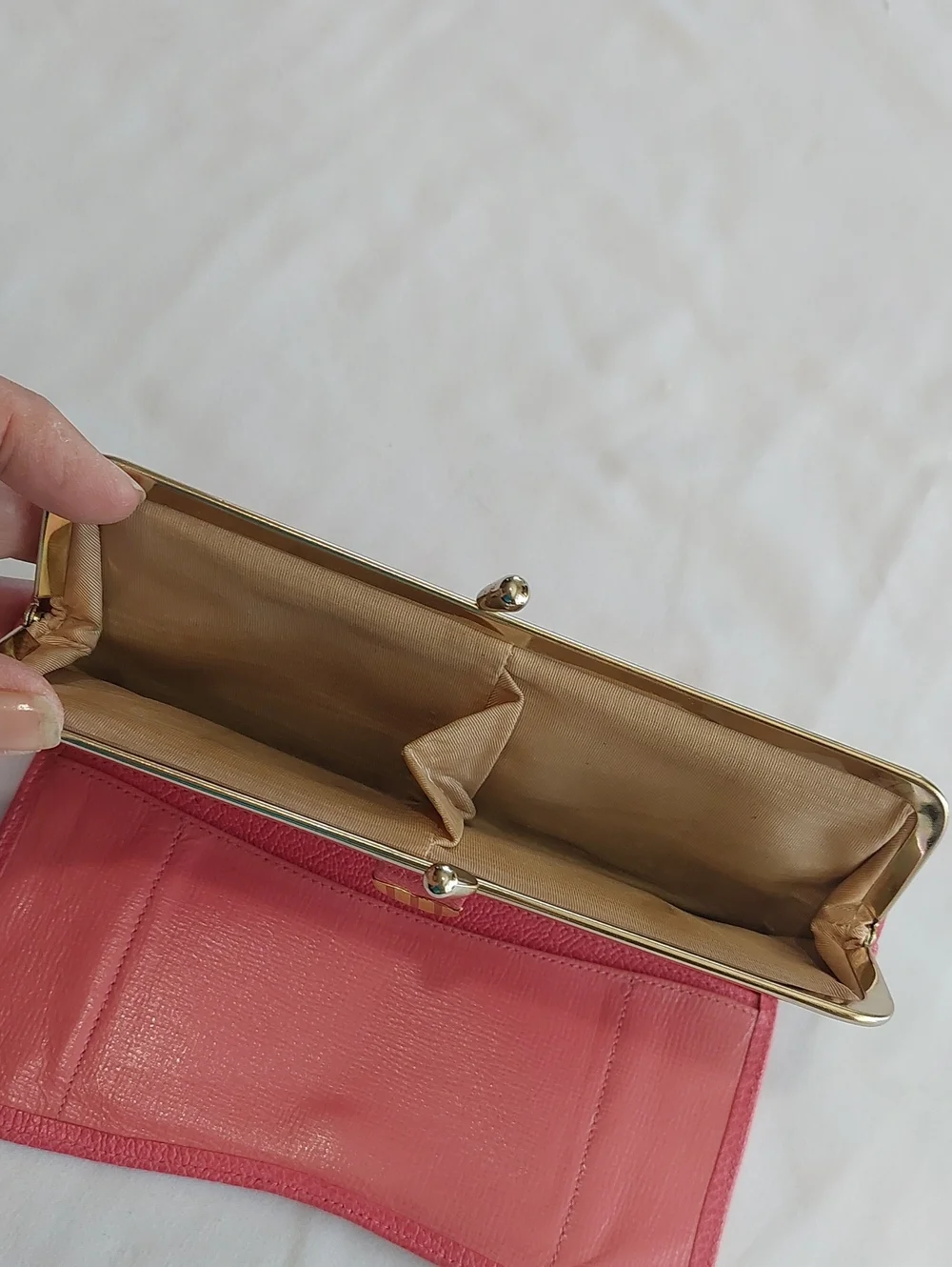 Bond Street Vintage Women's Pink Leather Clutch Wallet